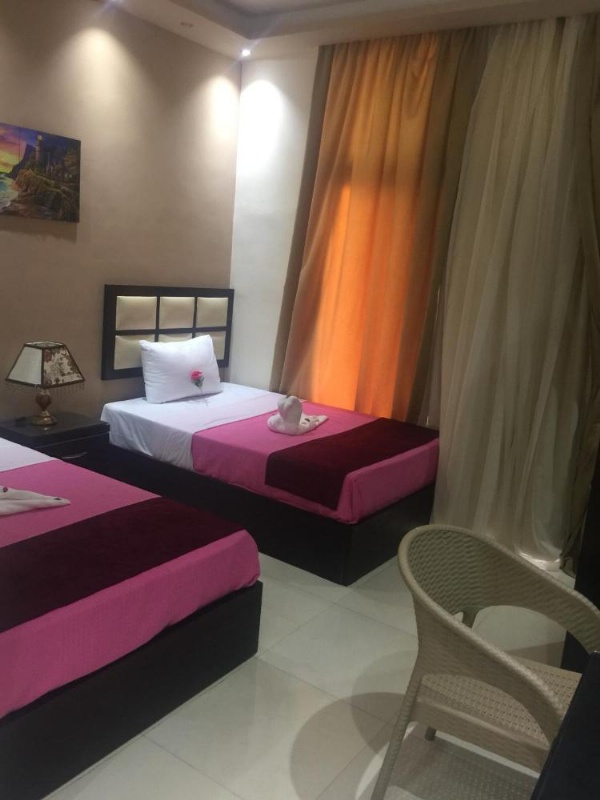City Hotel image 14