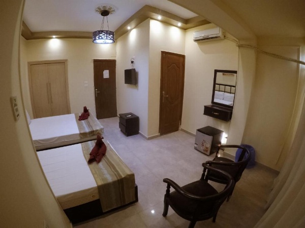 City Hotel image 15