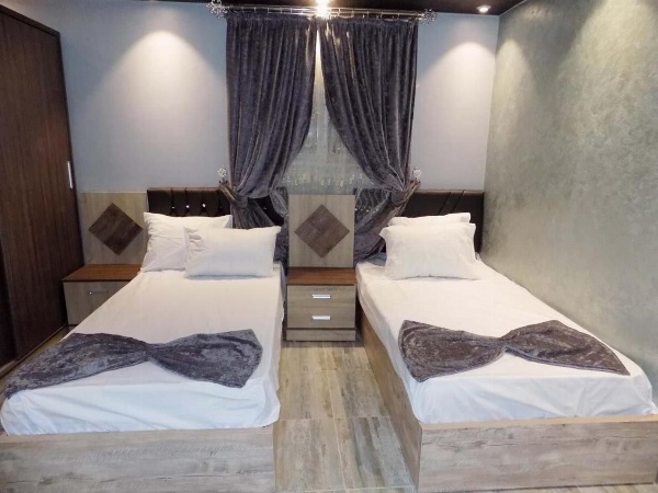 City Hotel image 3
