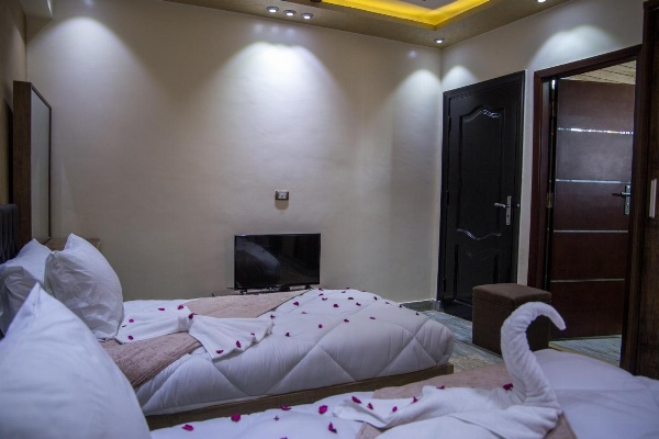 City Hotel image 5