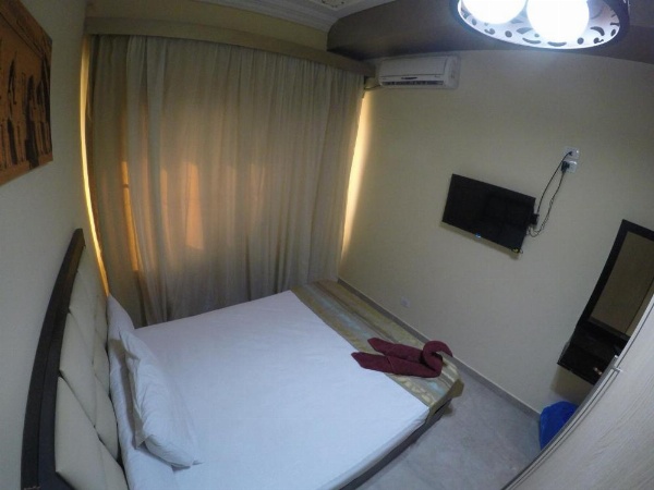 City Hotel image 9